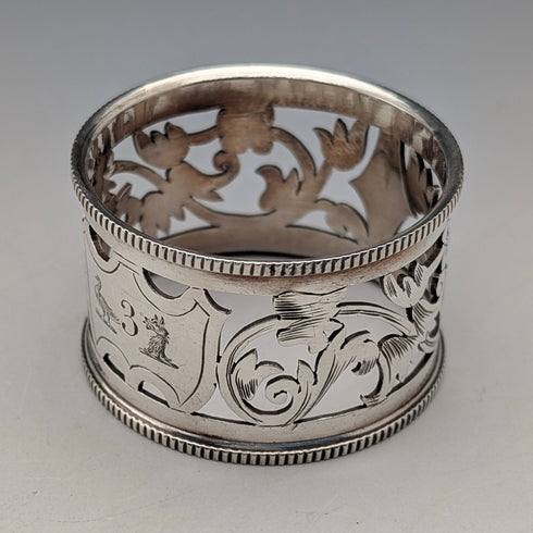 Set of 4 early 20th century British antique silver plate napkin rings
